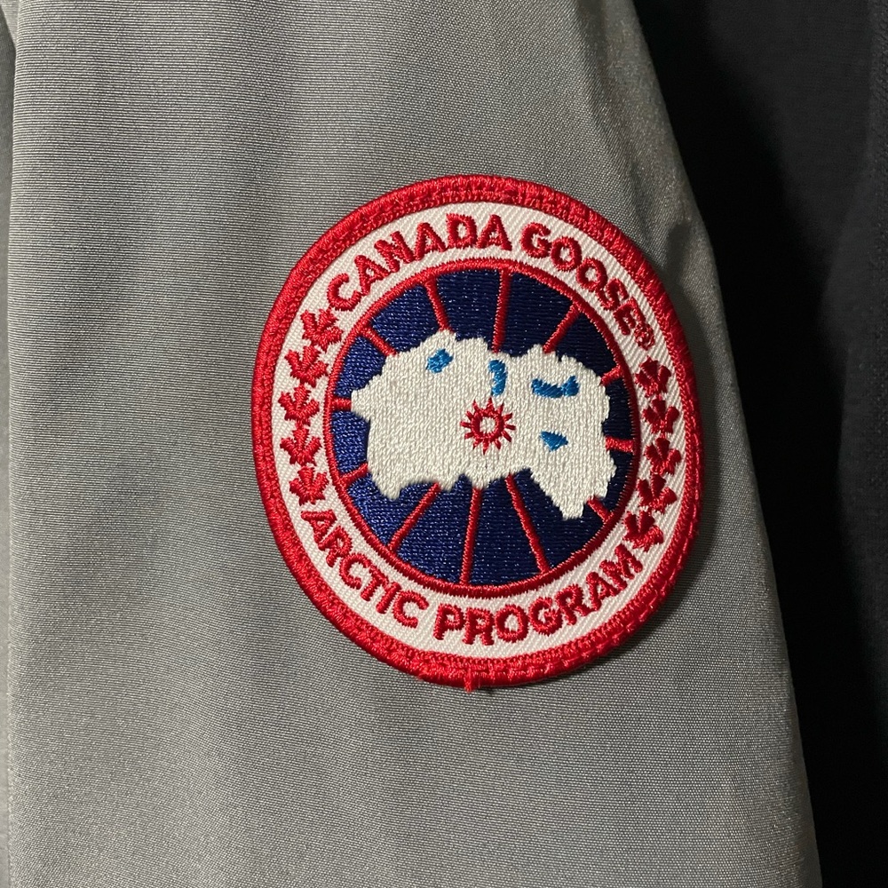 Canada Goose - Picture 4 of 4